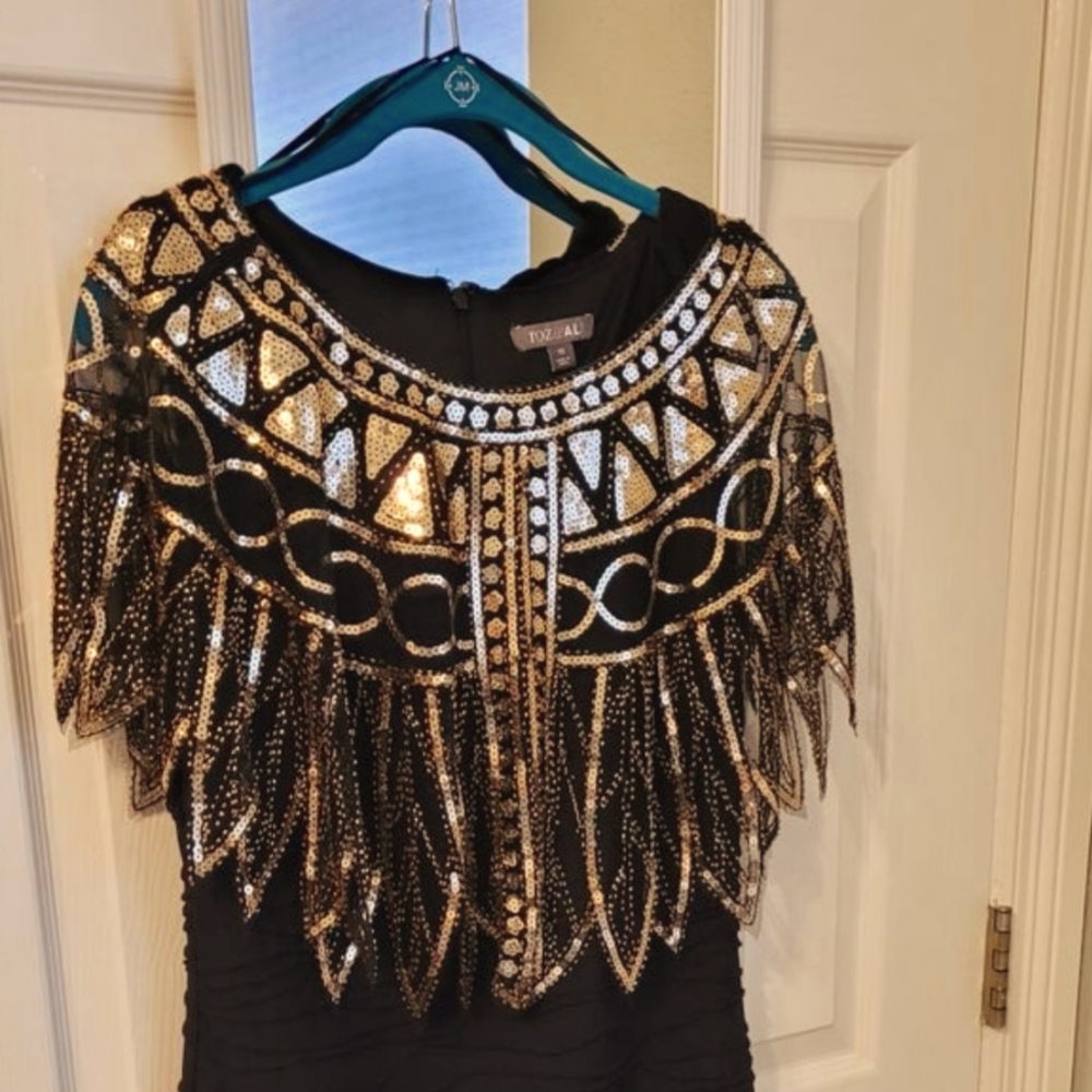 Amazing art deco-styled sequined capelet